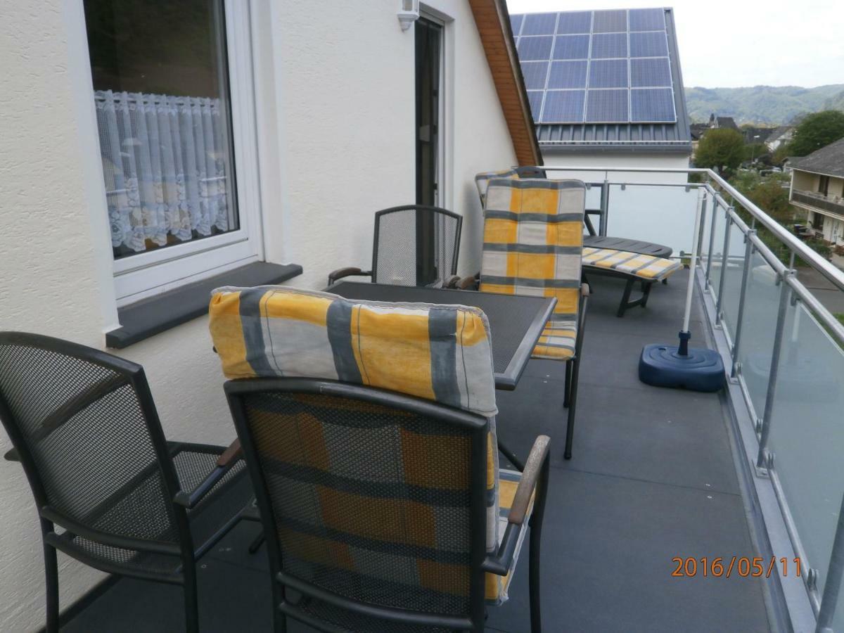 Apartament Fewo Moselblick Ernst Zewnętrze zdjęcie